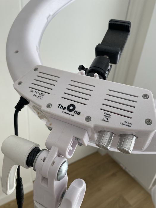 Lampa do makijażu i stylizacji rzęs