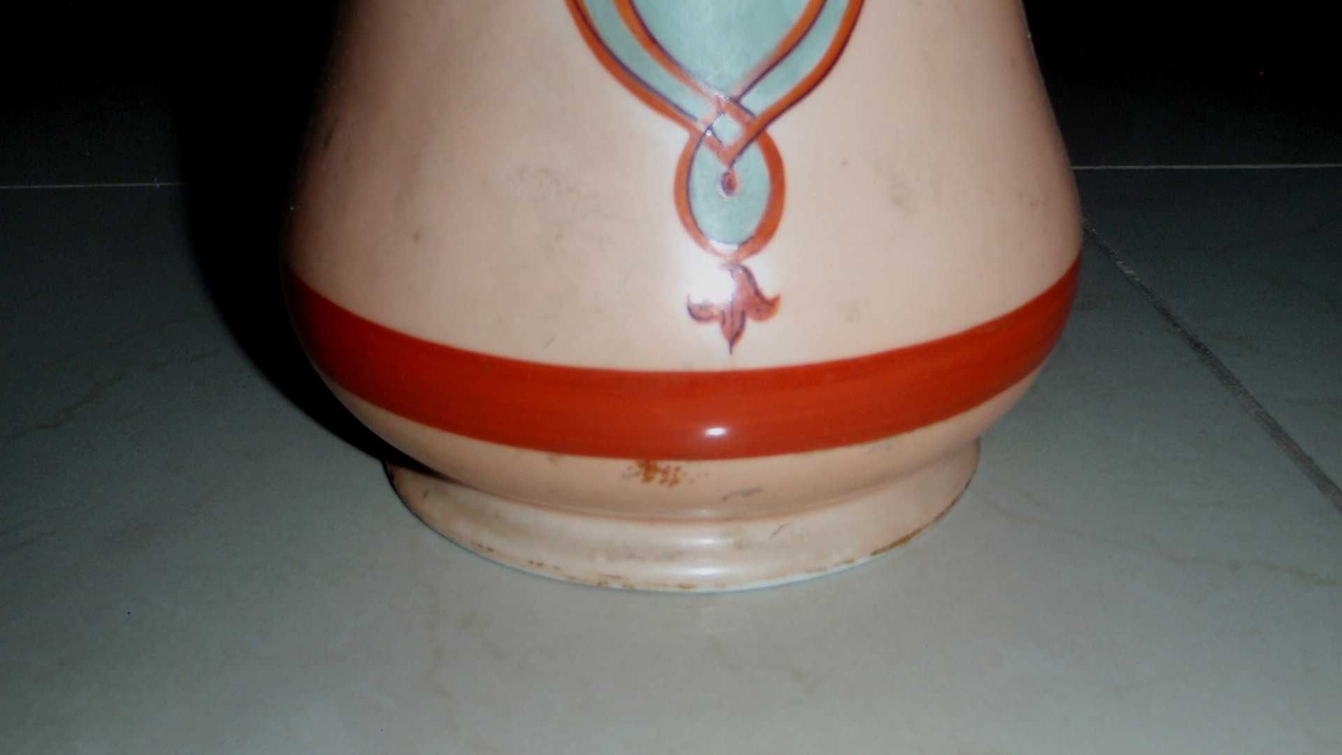 Secesja - korpus lampy naftowej z lat 1900 - 1920 .