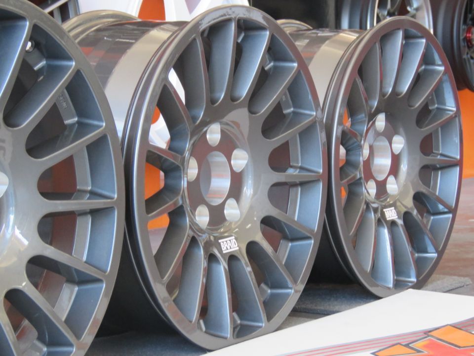 Jantes Braid Winrace S 17 x 8 et 35 5x120  Antracite VW Amarok + Range