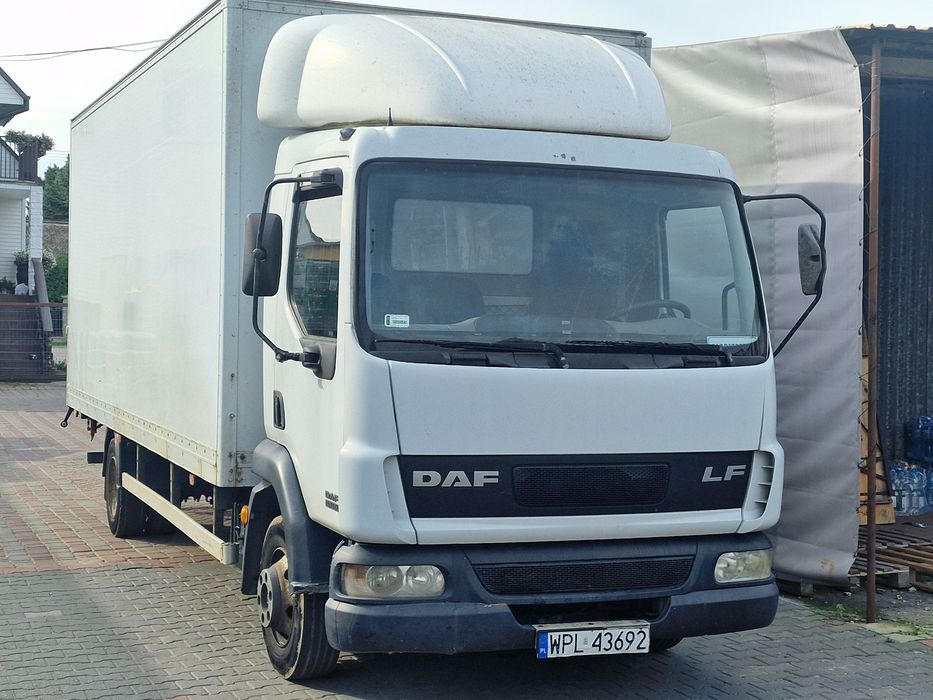 DAF LF  45.150 z windą,  kontener