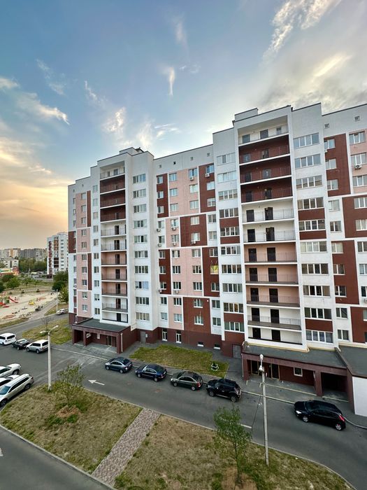 Продам повноцінну 2к квартиру з сучасним ремонтом