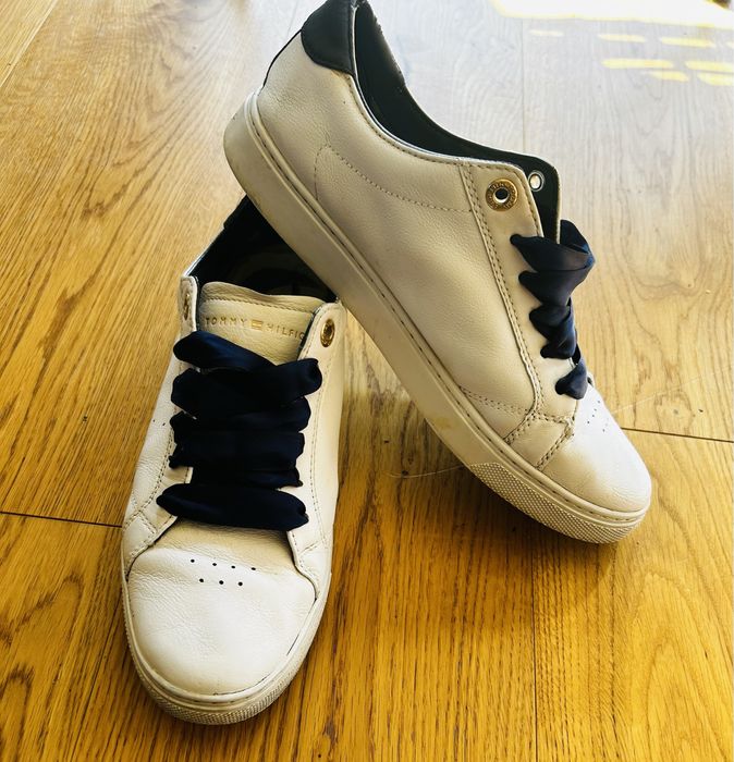 Tommy hilfigher sneakersy, białe skórzane 40