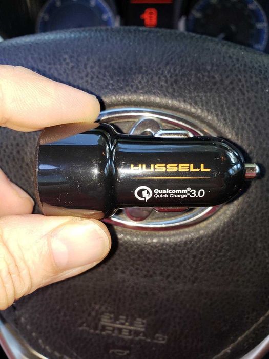 Адаптер Hussell для автомобільного зарядного пристрою. З США. Оригінал