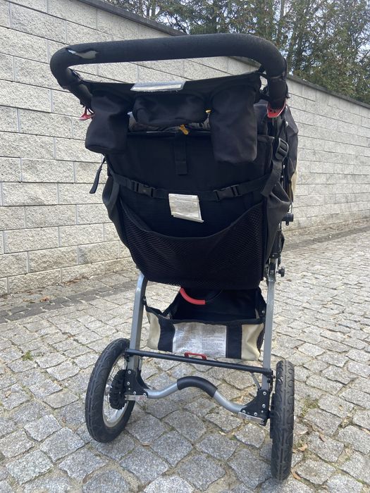 Wózek treningowo biegowy marki BOB Revolution pro