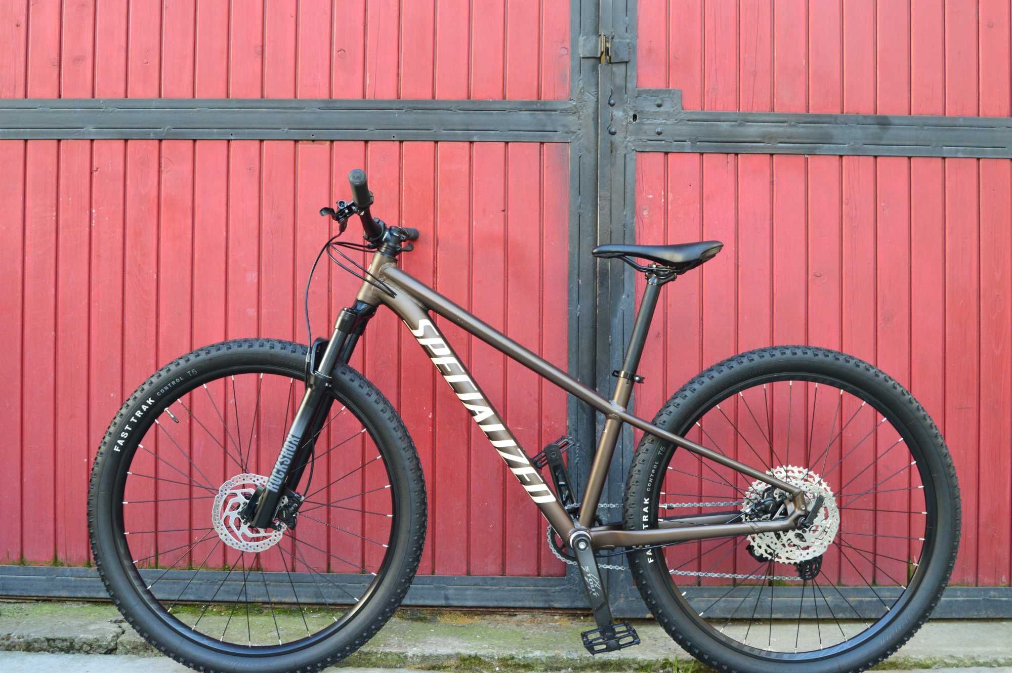 Велосипед Specialized Rockhopper 27.5 2023Rik