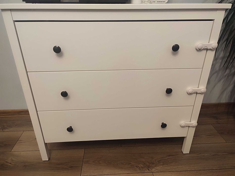 Biała komoda Koppang Ikea, 3 szuflady