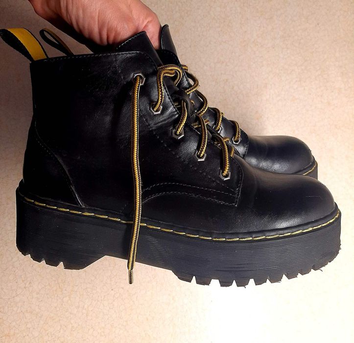 Черевики жіночі шкіряні