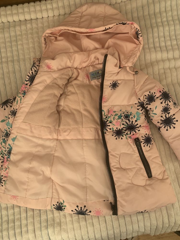 Зимова куртка на дівчинку 86 см