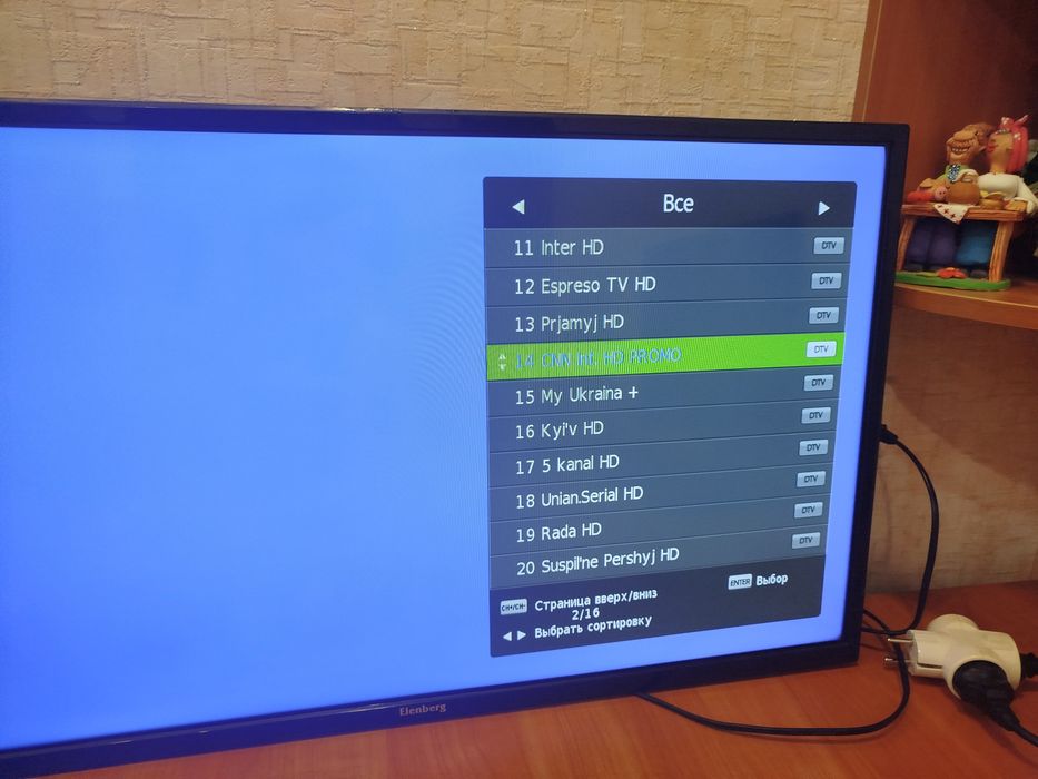 Телевізор Elenberg 32DH4430
