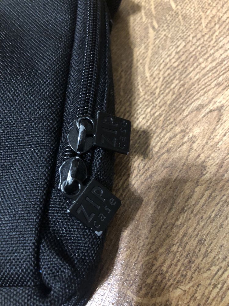 Etui do elekrtoniki Zip Case