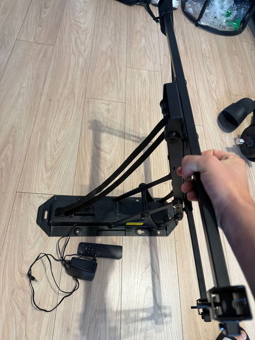 Sprzedam elektryczny uchwyt do telewizora firmy maclean