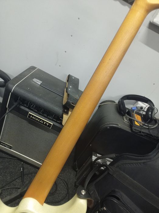 Бас гітара Ernie ball Music Man Sterling Sparkle white 4 bass USA