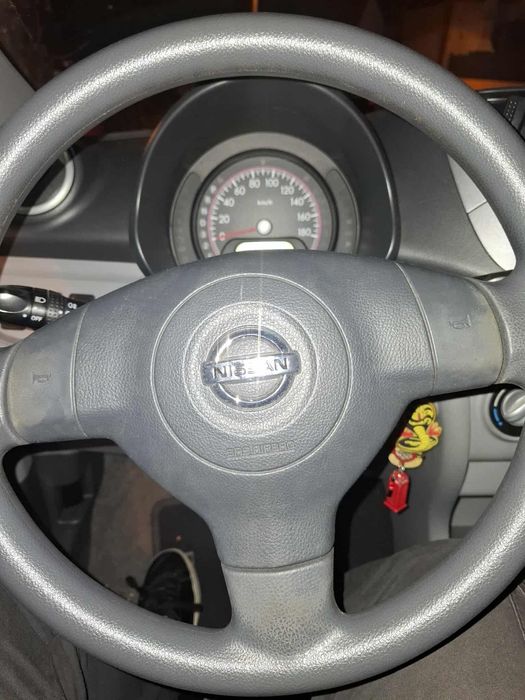 Nissan pixo 2011 99mil km