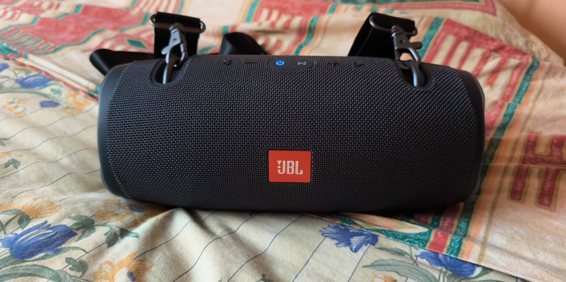 Vendo coluna da JBL extreme 2 como nova mas sem a caixa uma vez que a