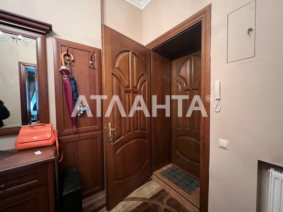 Продаж 3-кім.кв. в польському люксі вул. Вітовського+36 кв.м.підвал