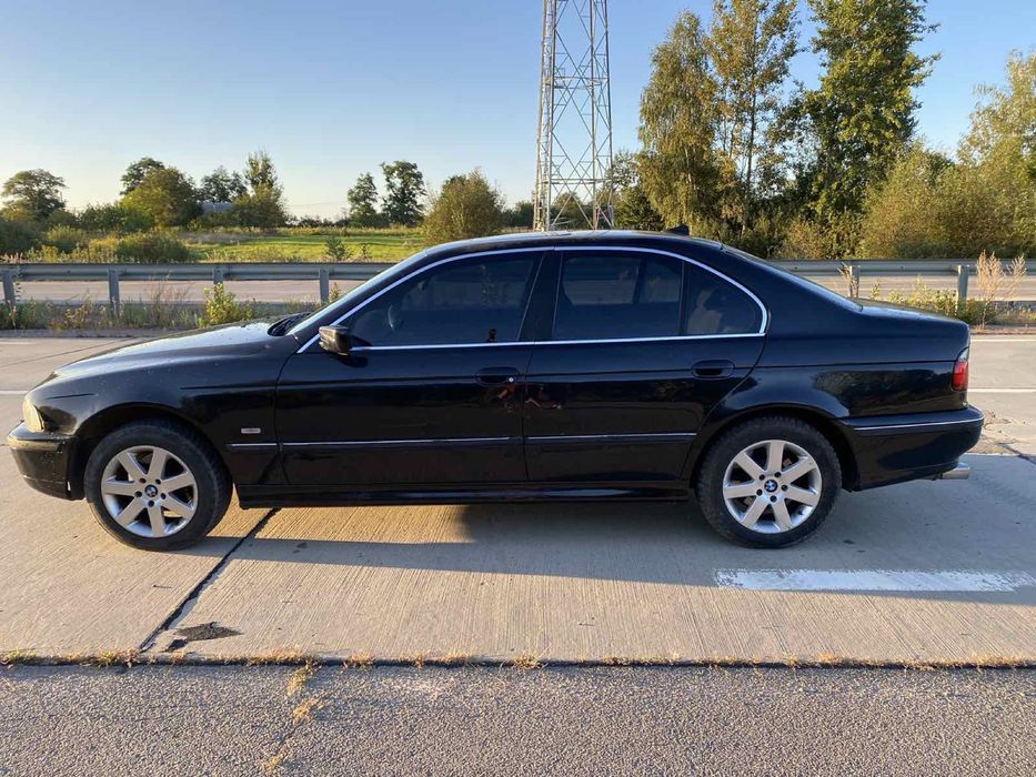 Продам BMW 520i 1998
