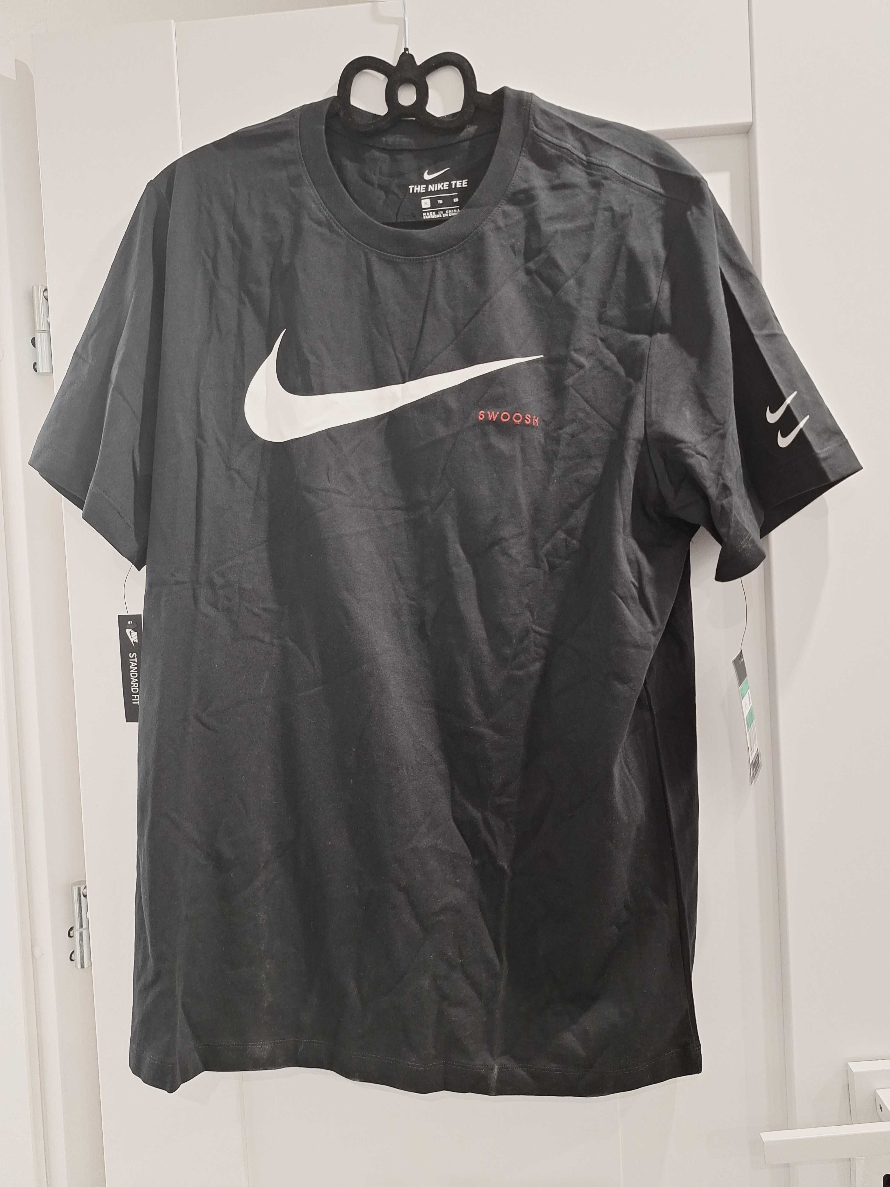 nowy oryginalny podkoszulek/t-shirt Nike TEE r.XL czarny