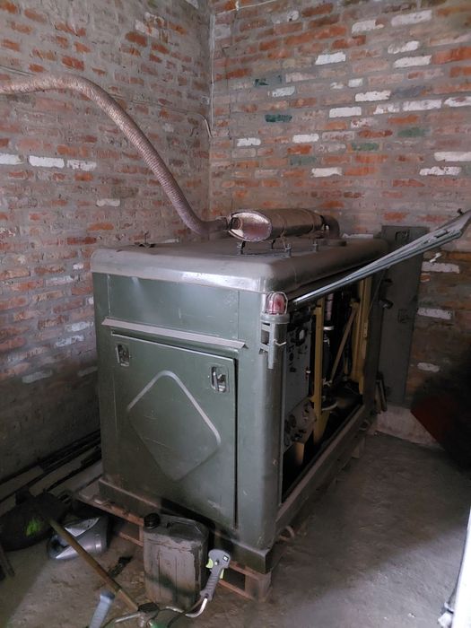 Генератор армійський