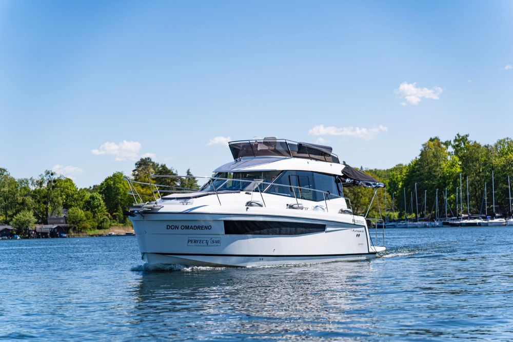 Czarter jachtu Platinum 35 Exclusive - Giżycko