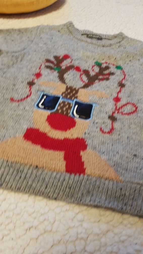 Sweterek świąteczny Renifer 116 cm