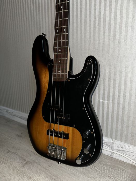 Бас-гітара Fender Squier Affinity PJ Bass (гітарний набір)