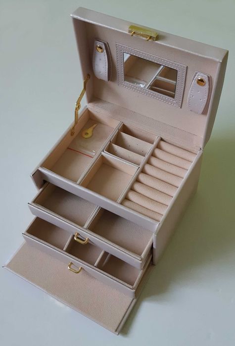 Szkatułka Różowa na Biżuterię Kolczyki Pierścionki Kuferek Organizer