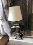 Nowa lampa lustrzana