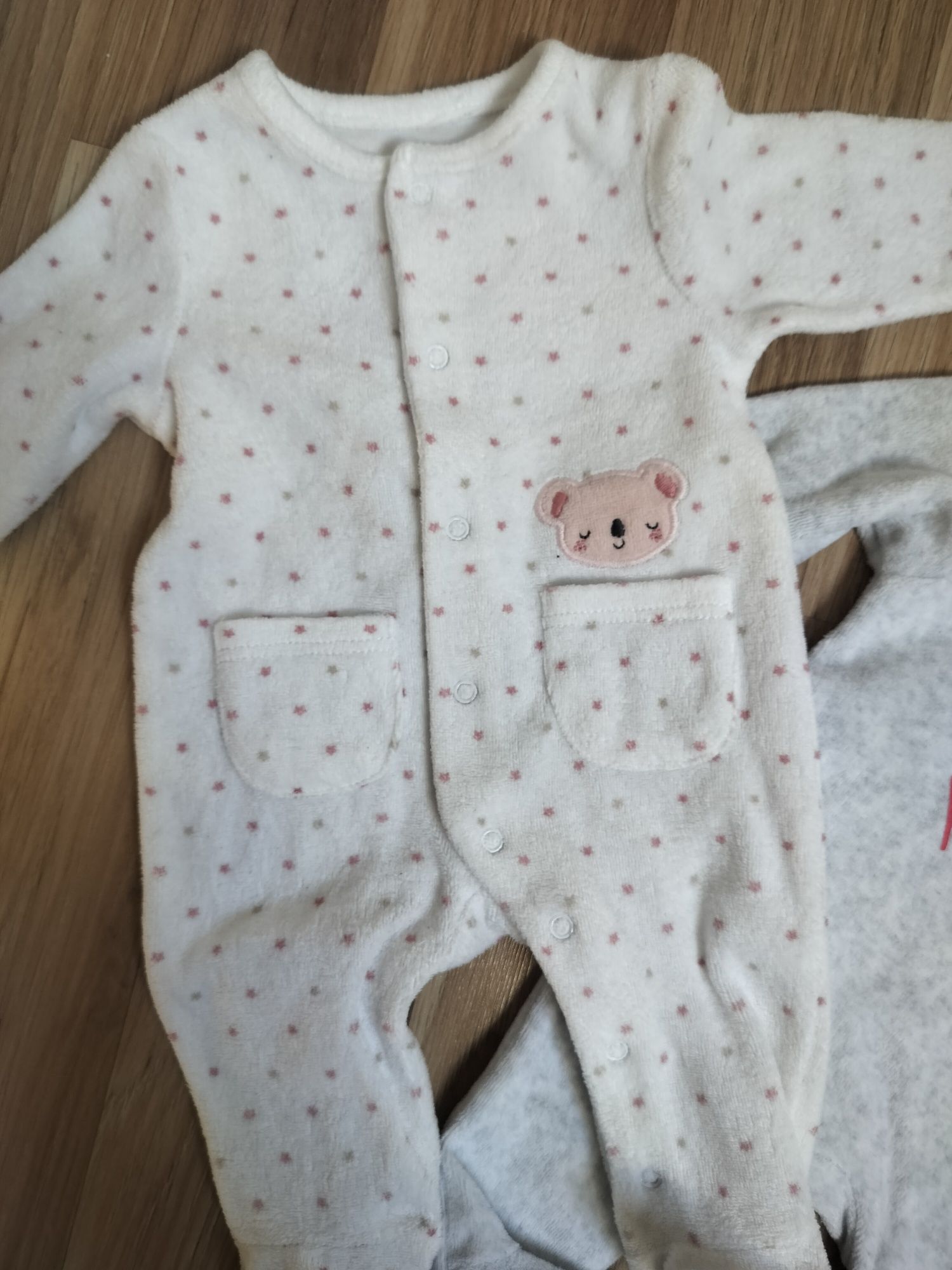Pajacyki niemowlęce dla dziewczynki