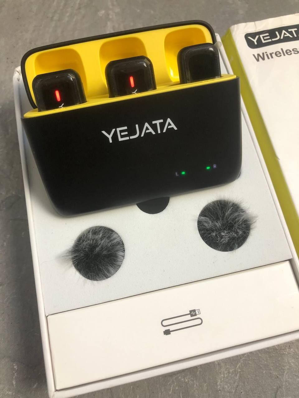 Беспроводная микрофонная система YEJATA Wireless Microphone, модель K6
