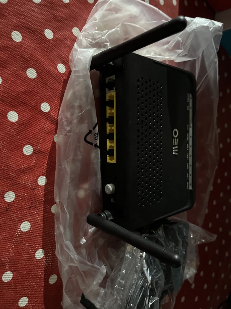 Router Wifi ADB A4000N