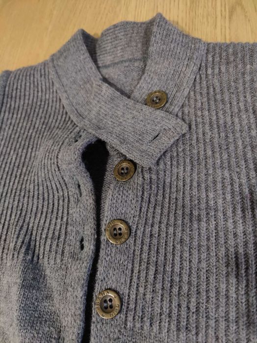 Lote de casacos em malha