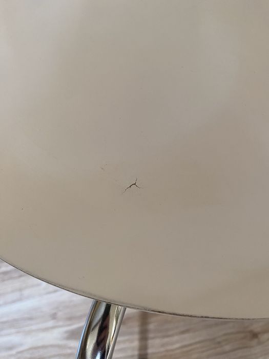 Białe krzesło JYSK