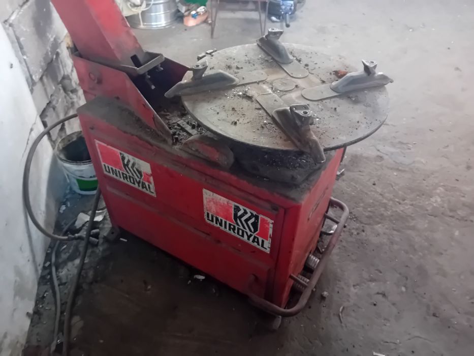 Montażownica do opon sprawna Corghi