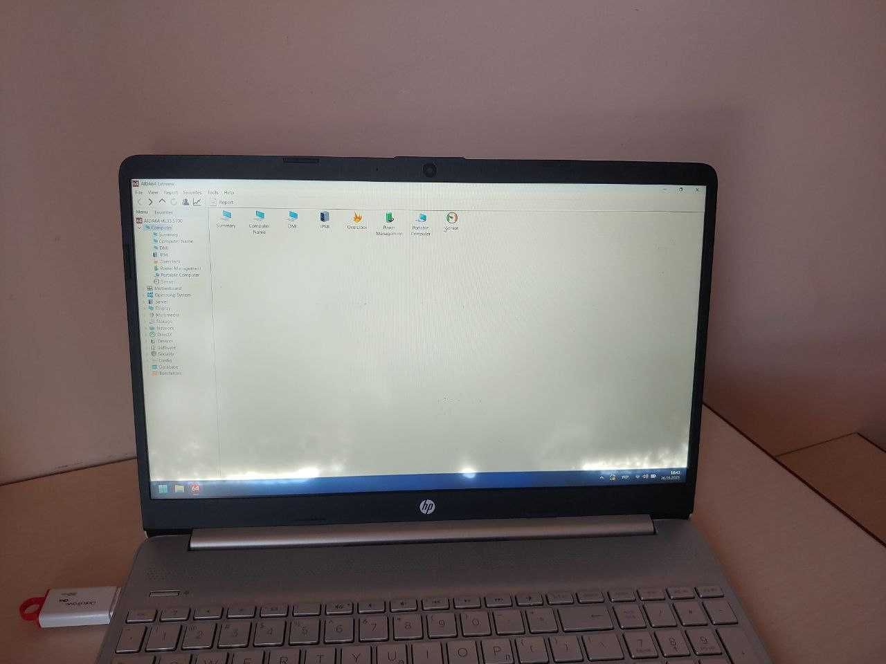 Ноутбук HP Laptop 15s-eq2021nv на NVME M2 ssd AMD Ryzen 3 5300U