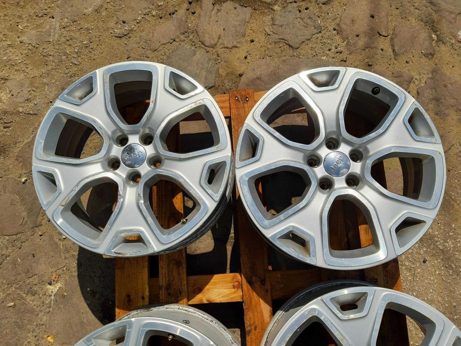 Felgi Jeep Renegade 5x110 komplet felga R18