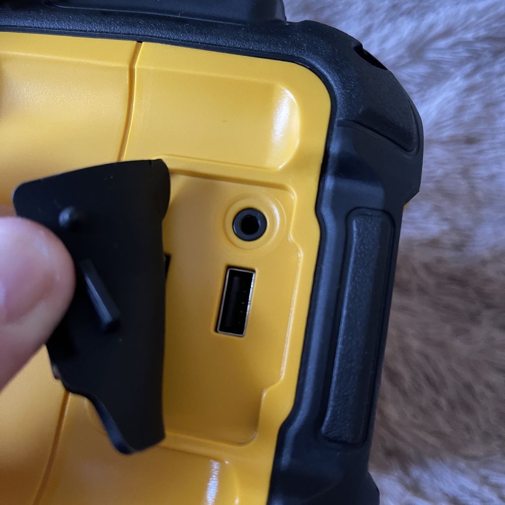 Dewalt Портативна Колонка Bluetooth DCR010 з США Оригінал