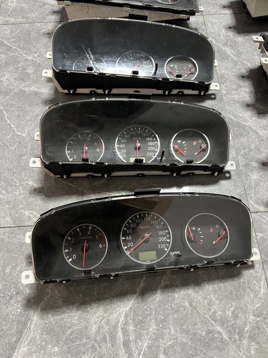 Щиток приборов (приборная панель) Nissan X-Trail T30 28188EQ300