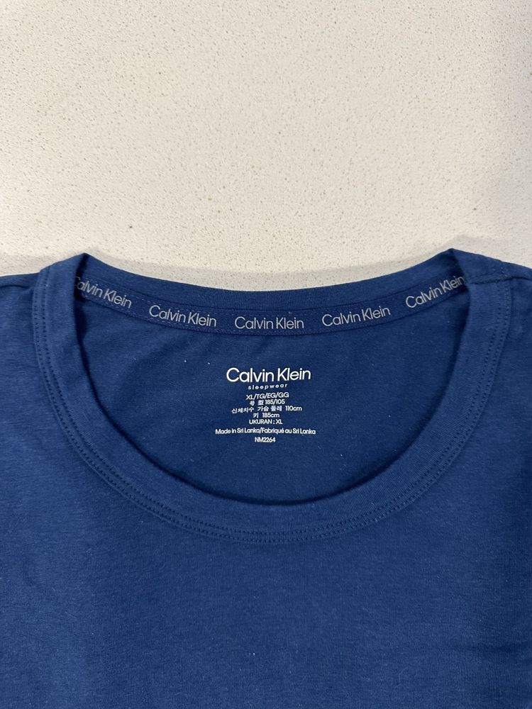 T-shirt Calvin Klein - Azul - L e XL