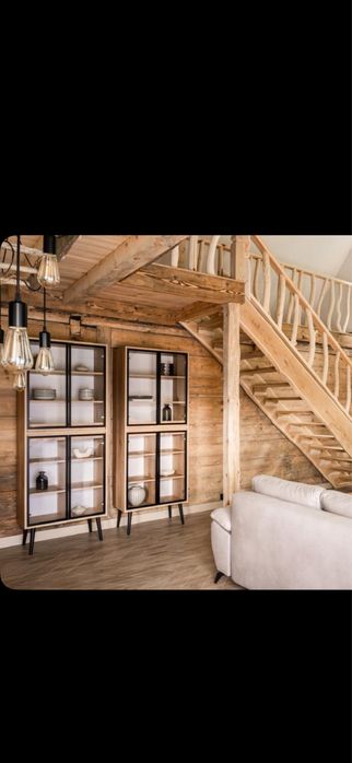 Witryna, biblioteczka Fenris