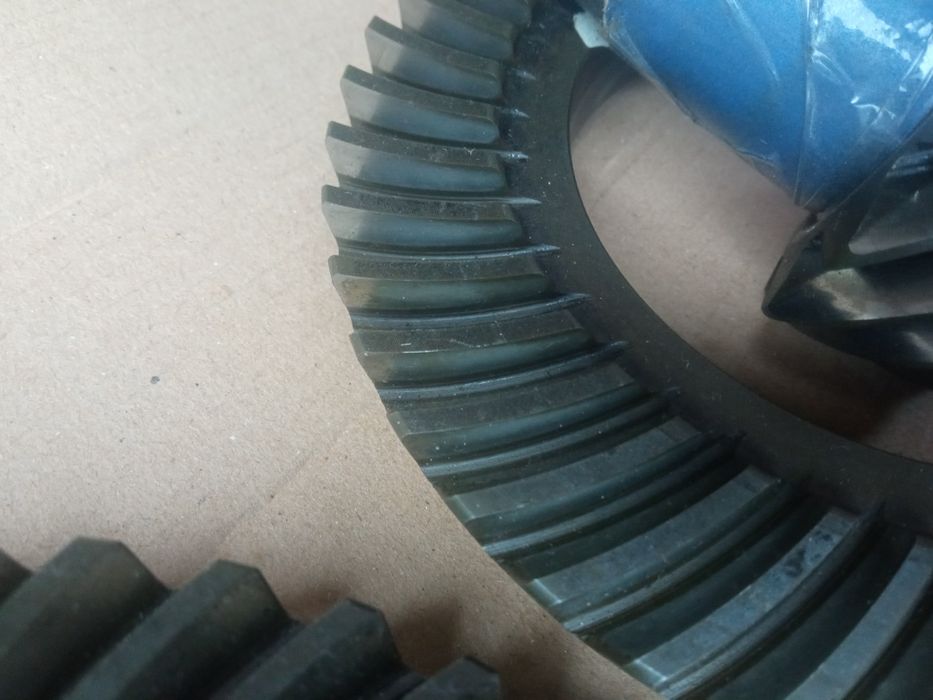 Продам Головну пару редуктора ВАЗ 2101  10/43