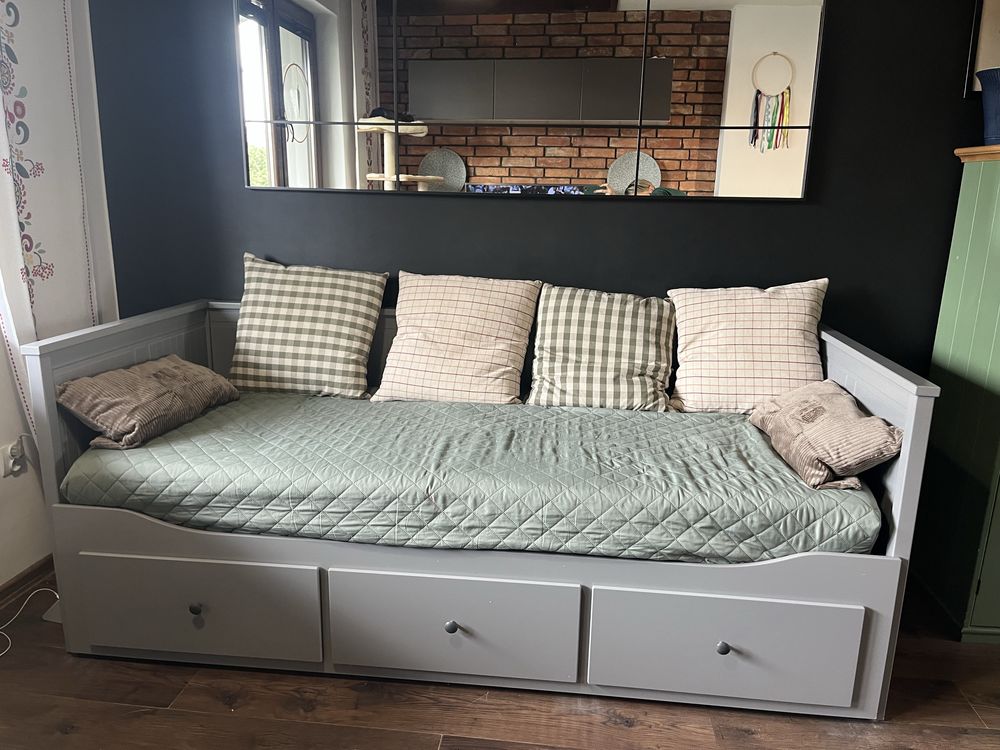 Ikea hemnes ze sprężynowymi materacami