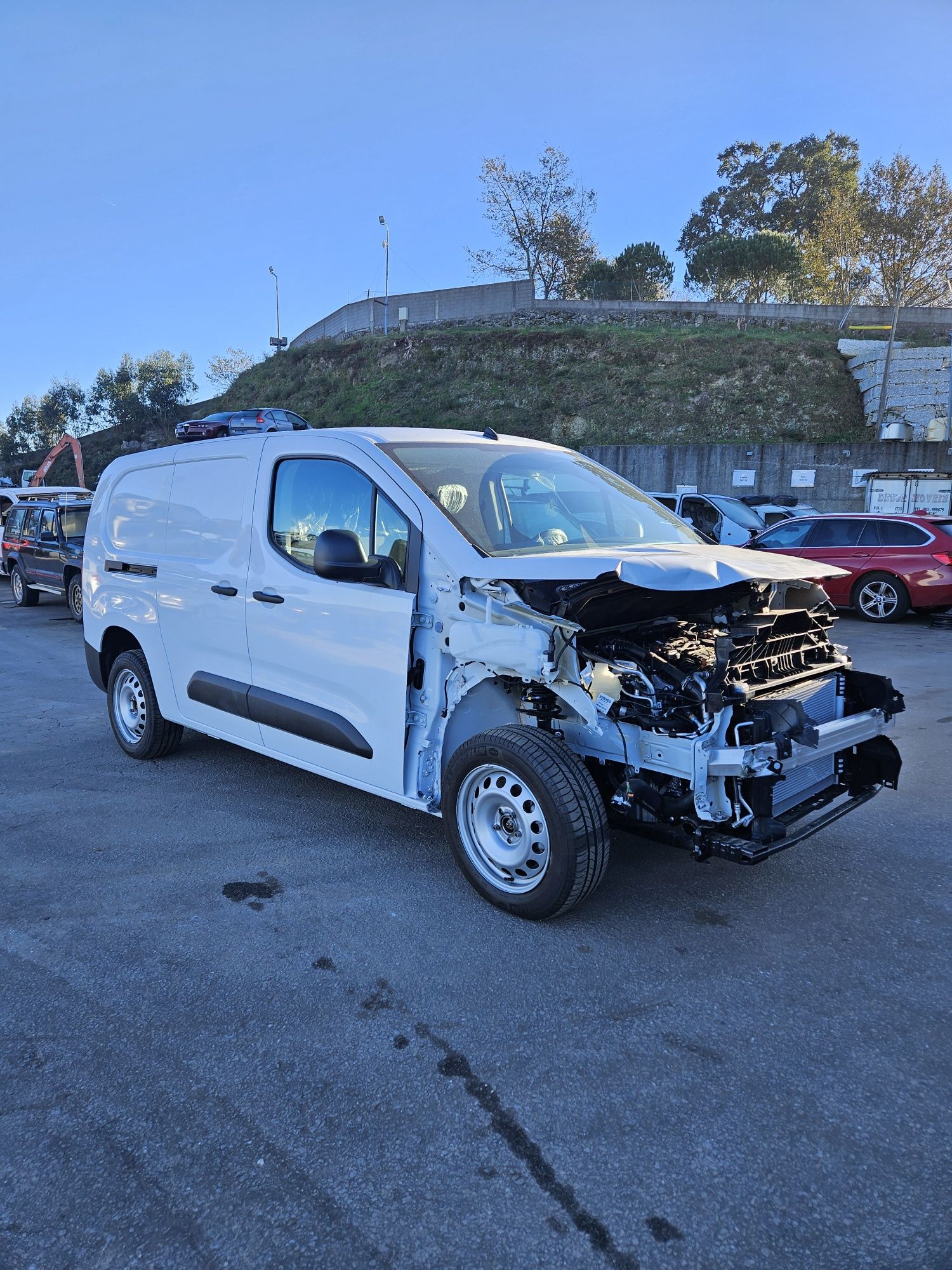 Opel Combo E 1.5 CDTi L2H1 de 2023 para peças