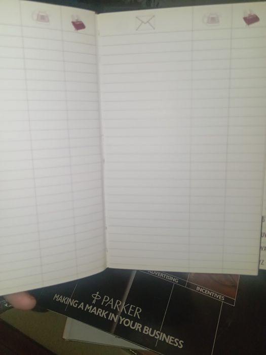 Agenda Parker bom estado pequena