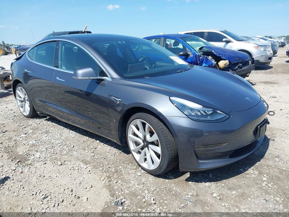 Tesla Model 3 2019