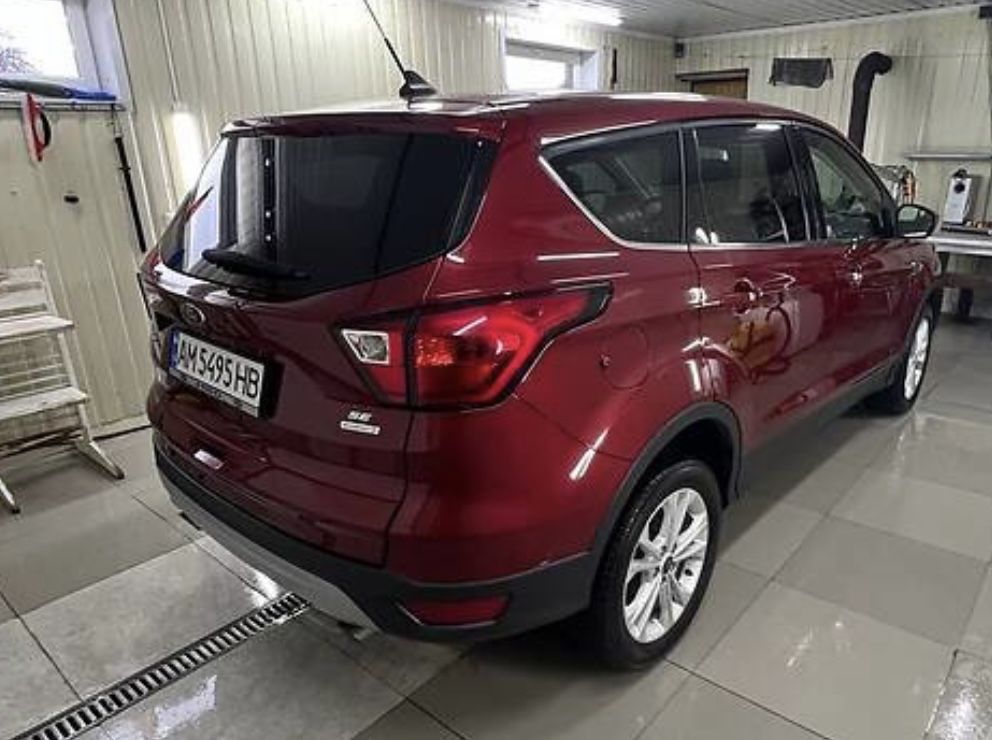 Ford escape 32 т  пробега