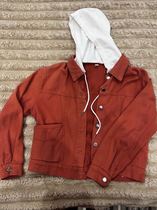 Жіноча джинсовка