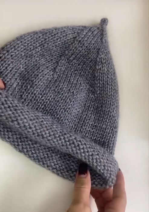 Шапка з піпкою, жолудь, біні