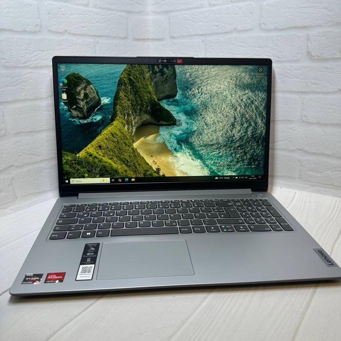Продам ноутбук Lenovo IdeaPad 1 |  Ryzen 3 7320U | SSD 512 | DDR4 8GB