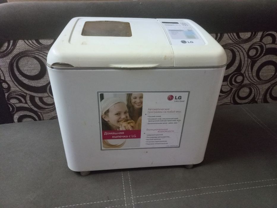 Хлебопечка LG ..