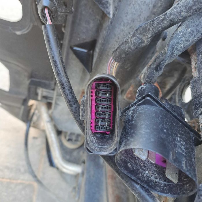 Pas Przedni Wzmocnienie Czołowe Kompletne AUDI A4 B6 1.8 Turbo 1.9 TDI